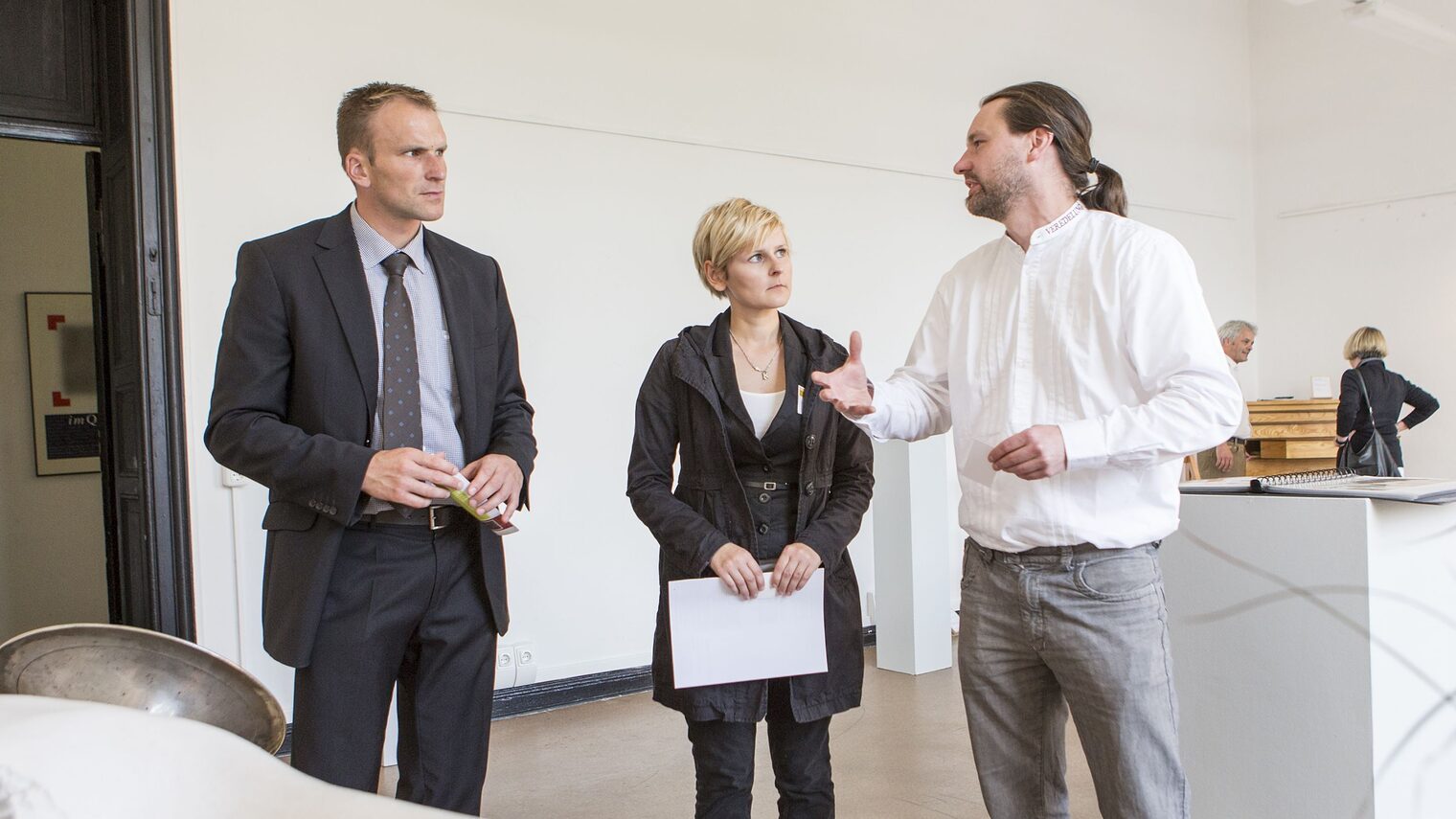 Lakomczyk (rechts) bei "Kreatives Handwerk auf dem Weg" am 07.09.2012 in Halle.