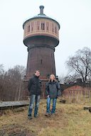 Geschäftsführer Andreas Becker und Bauleiterin Katja Kurz vor einem aktuellen Bauprojekt der ing-tec Magdeburg GmbH: Der Wasserturm in Magdeburg-Salbke. Geschäftsführer Andreas Becker und Bauleiterin Katja Kurz vor einem aktuellen Bauprojekt der ing-tec Magdeburg GmbH: Der Wasserturm in Magdeburg-Salbke.