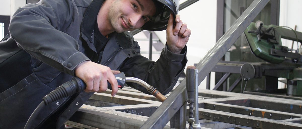 Metall ist sein Metier: Steven Rohde arbeitet als angestellter Meister in Burg. Metall ist sein Metier: Steven Rohde arbeitet als angestellter Meister in Burg.