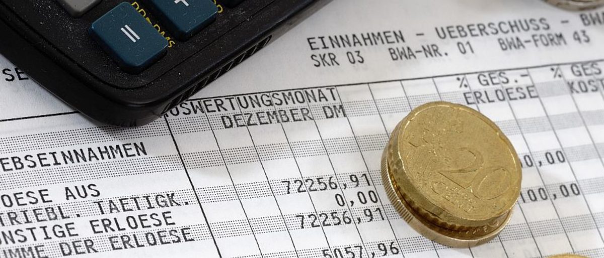 Abschreibung, BWA, Betriebswirtschaftlich, Auswertung, Bericht, Betrieb, Bilanz, Bilanzierung, finanzen, Finanzamt, steuern, Business, Buero, Daten, Saldenliste, Nummern, Geld, Geschäft, Gewinn, Handel, Erfolg, Finanzen, Geldgeschäft, Kontostand, Steuer, Taschenrechner, Liste, Schwarze Zahlen, Zahlen, Saldo, Verlust, Rechnung, Umsatz, Umsatzzahlen, Betriebsausgaben, Betriebseinnahmen, abschreibung, bwa, betriebswirtschaftlich, auswertung, bericht, betrieb, bilanz, bilanzierung, finanzen, finanzamt, steuern, business, buero, daten, saldenliste, nummern, geld, geschäft, gewinn, handel, erfolg, geldgeschäft, kontostand, steuer, taschenrechner, liste, schwarze zahlen, zahlen, saldo, verlust, rechnung, umsatz, umsatzzahlen, betriebsausgaben, betriebseinnahmen