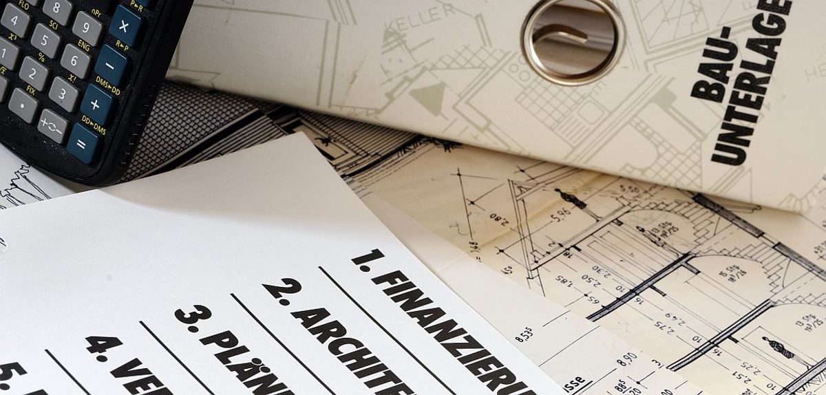 architekt, bauplan, rachitektenplan, bauzeichnung, bau, bauantrag, baubranche, bauen, hausbau, baugeld, bauherr, baukosten, darlehen, bauvorhaben, eigenheim, baukredit, handwerk, handwerker, finanzierung, immobilie, nivelliergerät, wasserwage, zollstock, statik, villa, ingenieur, klinker, klinkersteine, kalksandstein, stein, hammer, maurer, werkzeug, architekt, bauplan, architektenplan, bauzeichnung, bau, bauantrag, baubranche, bauen, hausbau, baugeld, bauherr, baukosten, darlehen, geld, bauvorhaben, eigenheim, baukredit, handwerk, handwerker, finanzierung, bank, bausparen, bausparvertrag, baufinanzierung, kredit, familie, traumhaus, baudarlehen, sanieren, sanierung, altervorsorge, arbeit, architektur, baufirma, beruf, business, einfamilienhaus, euro, grundriss, haus, iimmobilie, immobilien, immobilienmarkt, kalkulation, planung, statik, vermögen, wohnen, zirkel