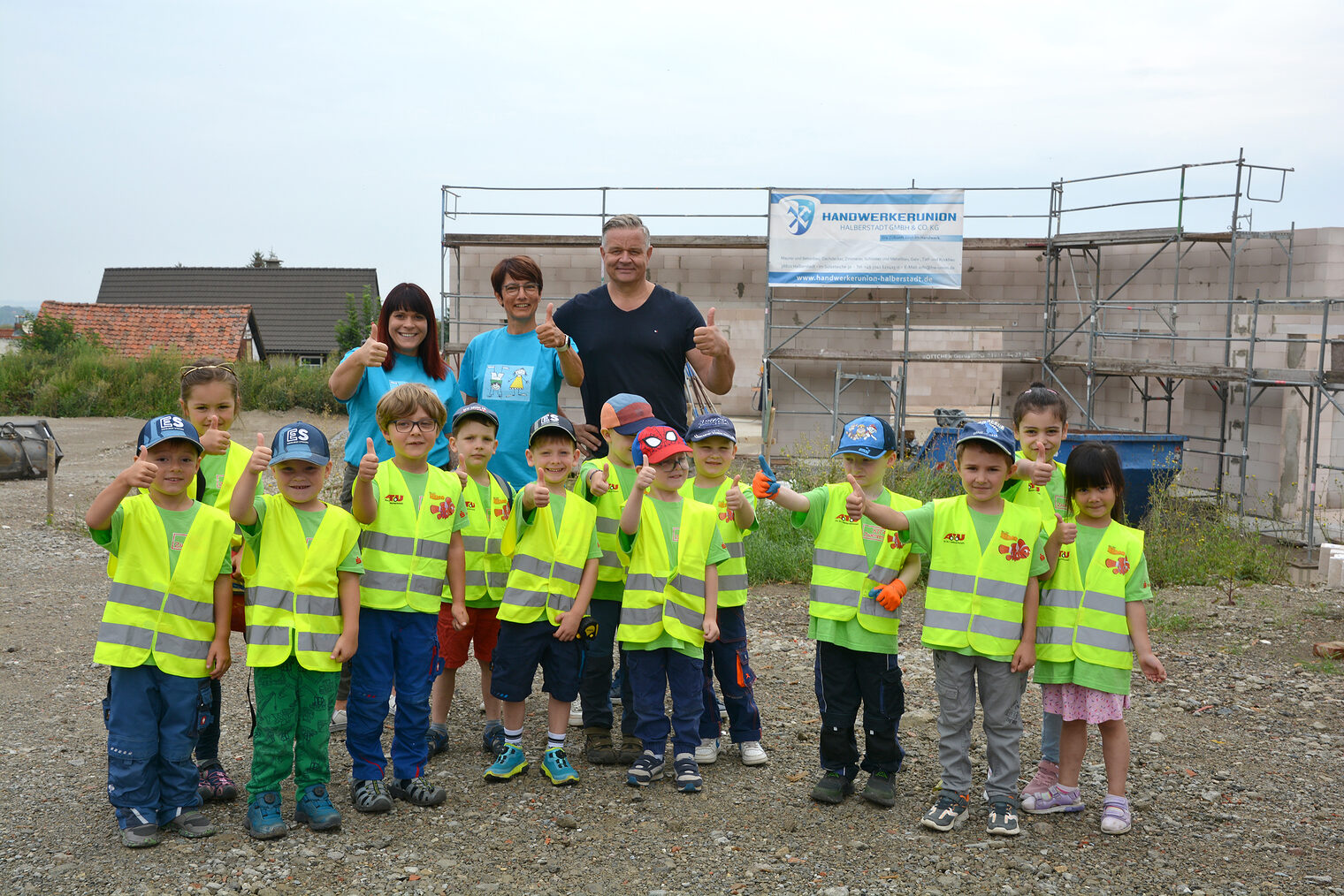 2024-Kita-besucht-Baustelle-Versand (2)